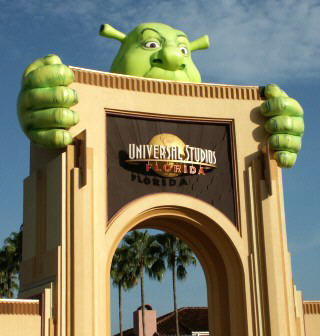Shrek takes over Universal Entrance Arch