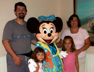 Family with Minnie Mouse