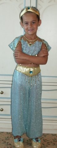 Brinn dressed as Jasmine