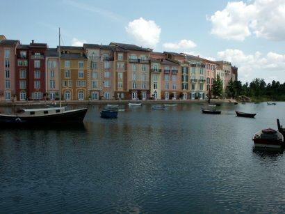 Portofino from path to Citywalk