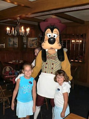 Girls with Goofy
