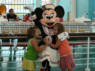 Minnie in Port