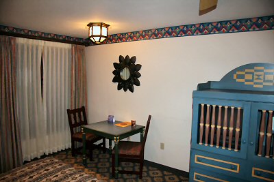 CS Room Dining table