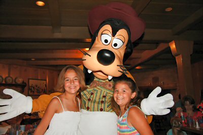 Goofy and the girls