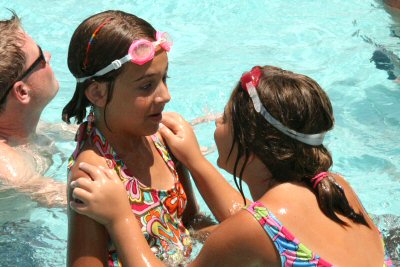 Maddy tells Brinn she won the coloring contest