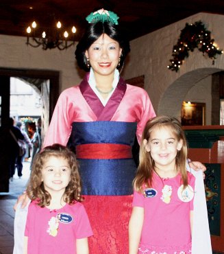 Girls with Mulan