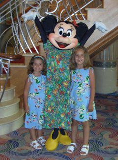 Girls with Minnie