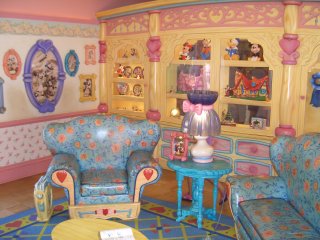 Inside Minnie's House