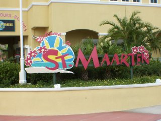 Welcome to St Maarten!