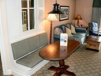 Living room/Dining area