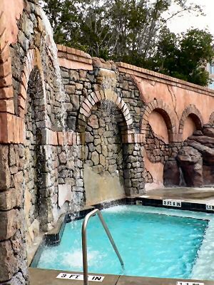 Portofino Bay Pool