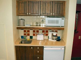 VWL Studio Kitchenette