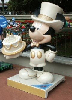 Mickey Statue